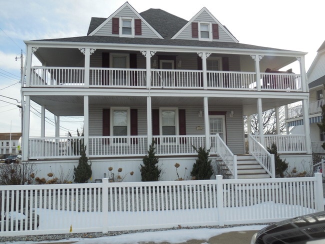 Photo - 100 New Jersey Ave House