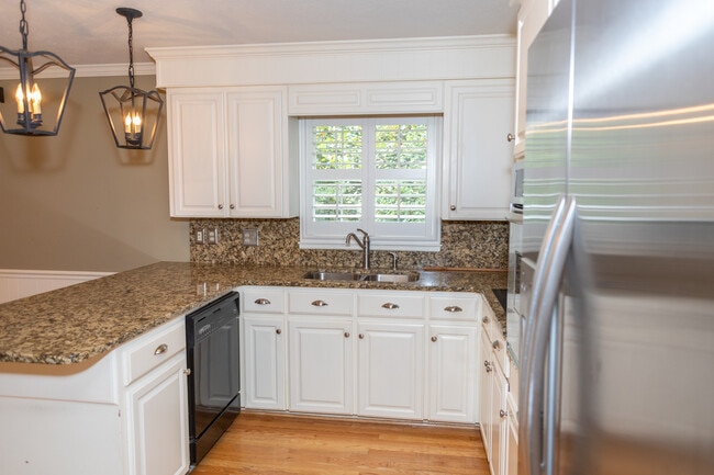 Photo - 2874 Brookridge Dr