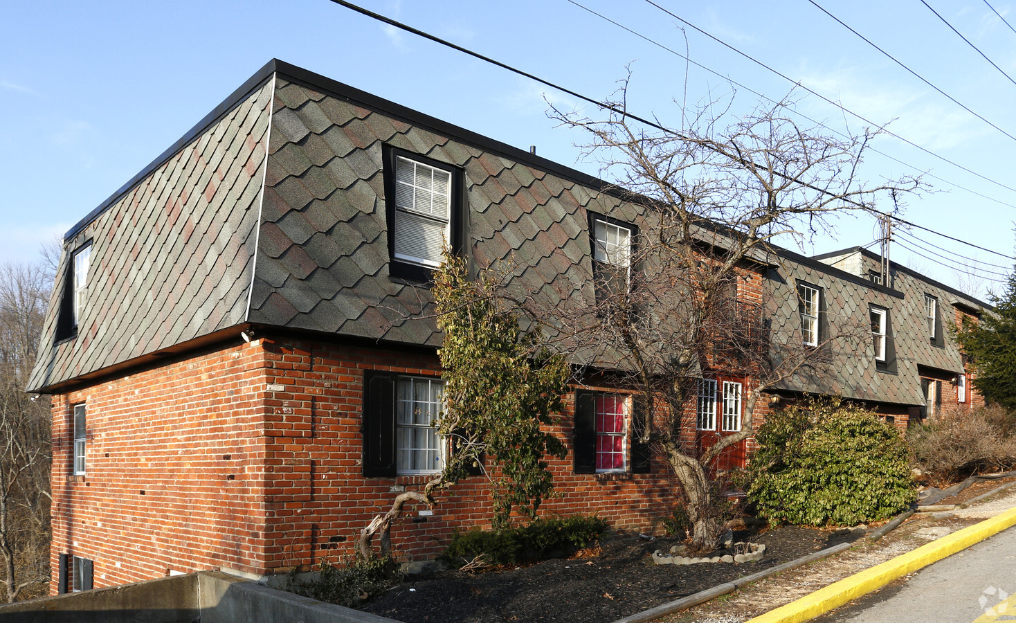 Riverview Apartments - Riverview Apartments