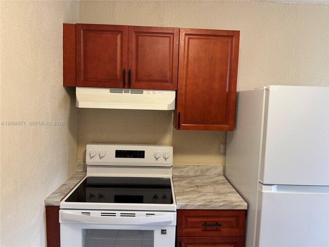 Photo - 2352 NW 13th Ct