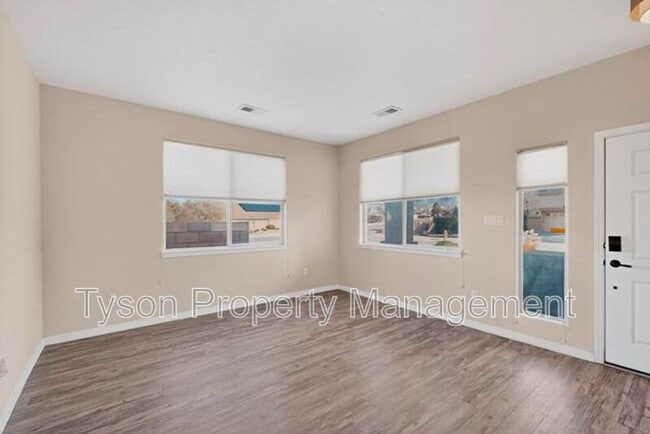 Photo - 8523 Waterford Pl NE