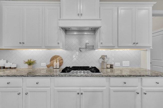 Photo - 747 Catherine Lake Ct