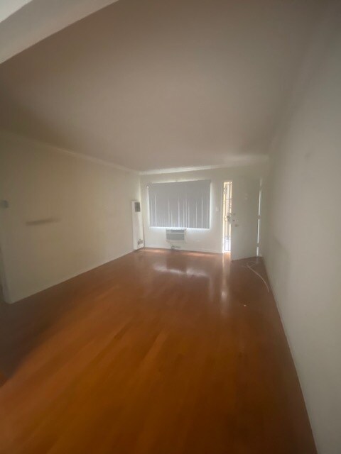 Photo - 13440 Burbank Blvd