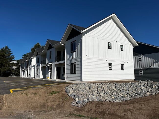 166-218 Jewel Basin Court