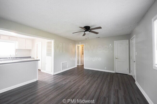 Photo - 5959 E 24th St