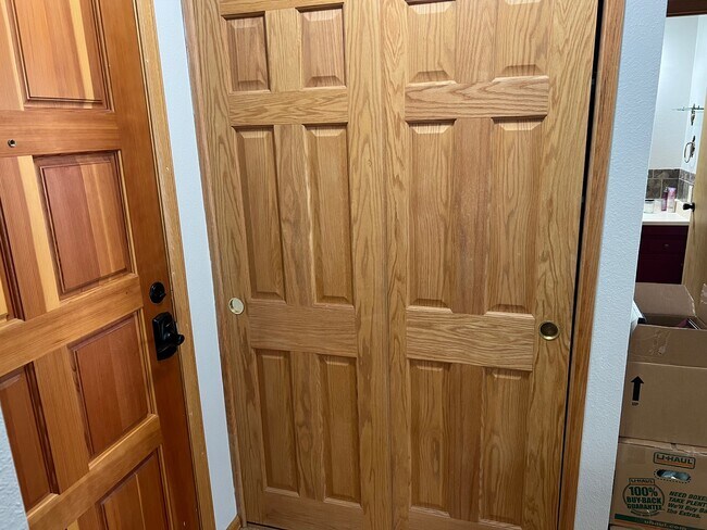 Photo - 4440 S Poplar St