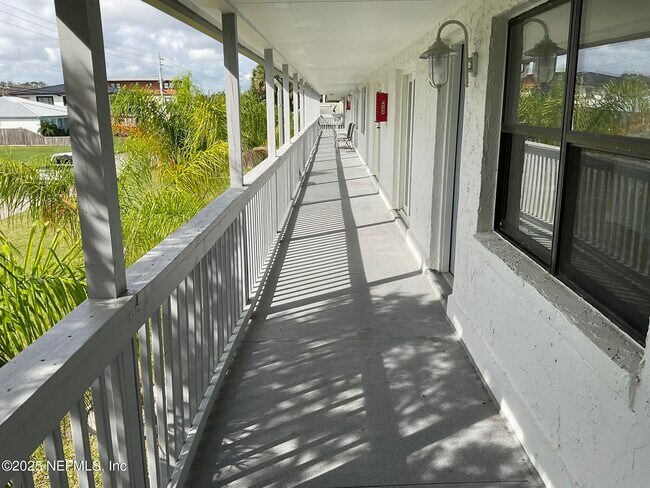 Photo - 318 Arricola Ave Unit 103