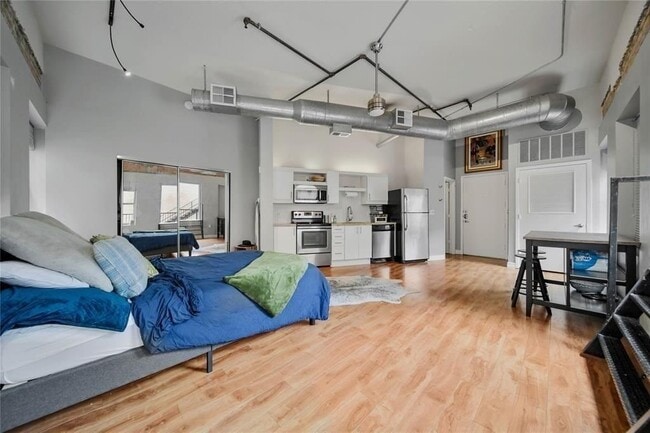 Photo - 705 Main St Unidad 610