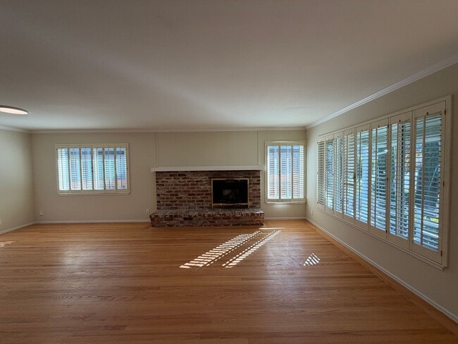 Photo - Stunning Crestmoor Home