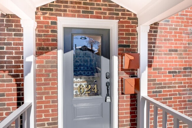 Photo - 624 Maury Ave