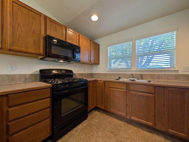 Photo - Nice 3-Bedroom, 2-Bath Home In The Thurston Area Of Springfield!