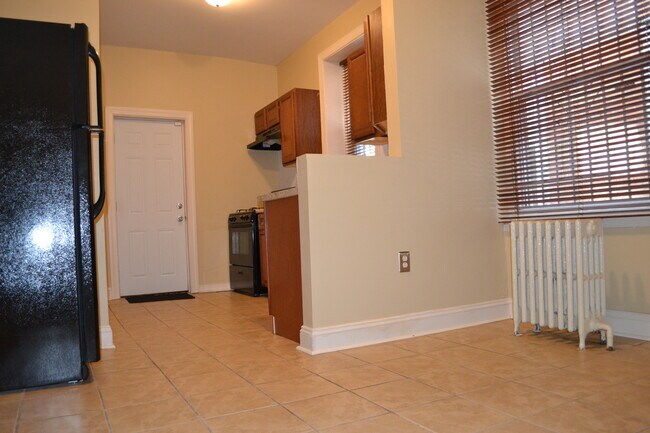 Photo - 5755 Larchwood Ave