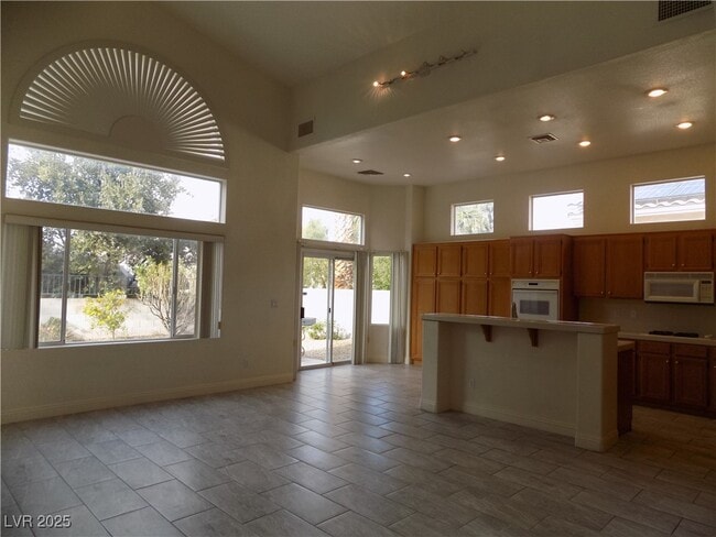 Building Photo - 3054 Blazing Creek Way