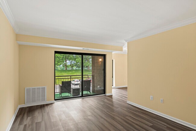 Photo - 6007 Majors Ln