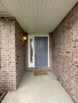 Photo - Spacious 3BR+ with fully fenced in backyard