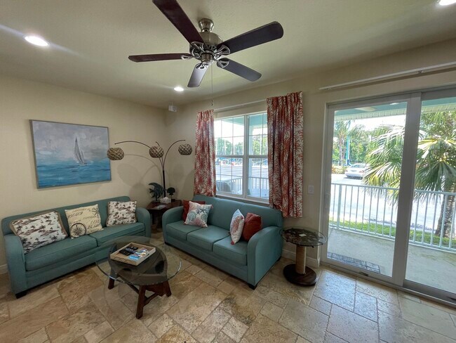 Photo - 104 Parrotfish Ln