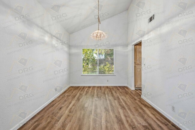 Photo - 2101 Finley Ct