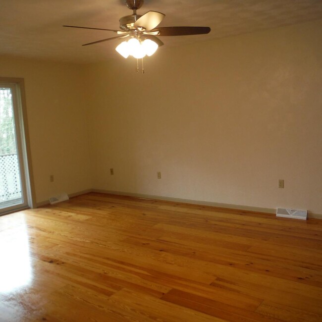 Photo - 523 Terrace St