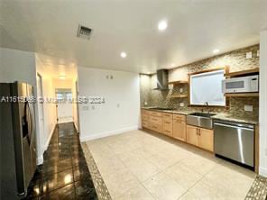 Photo - 2401 W 70th St