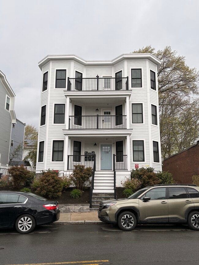 Photo - 138 Centre St Unit 4
