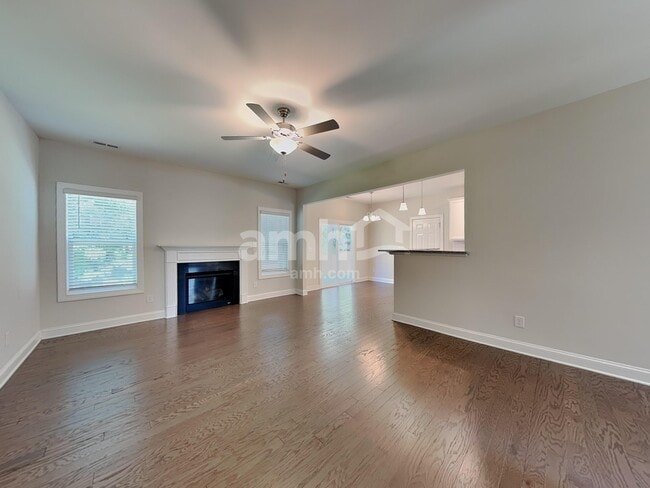 Photo - 409 Forest Glen Dr