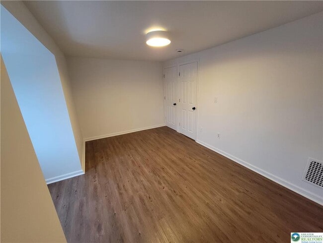 Photo - 746 Linden St