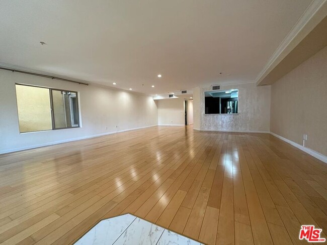 Photo - 2435 Florencita Dr W Unit 203