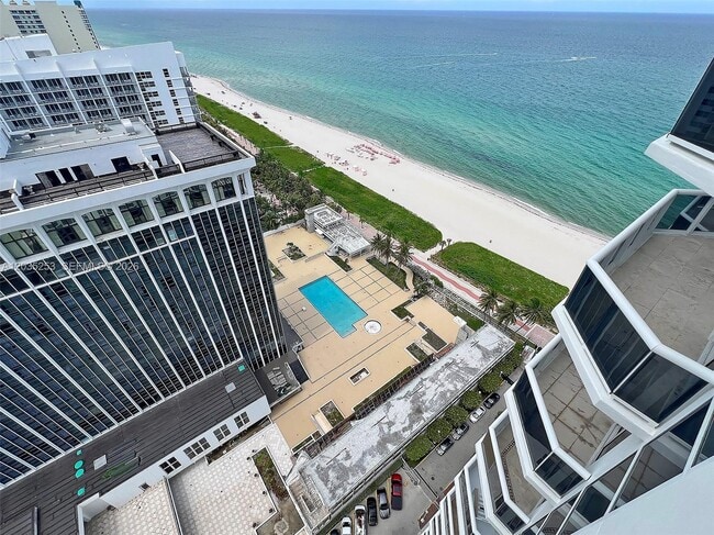 Photo - 4779 Collins Ave Unit 2708