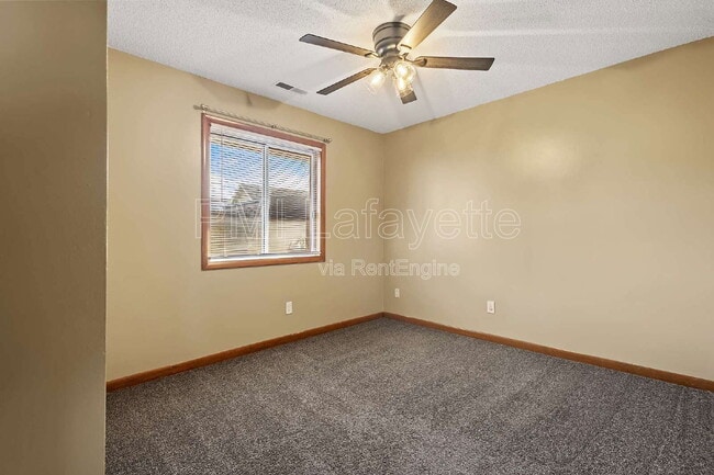 Photo - 30 W Oxford St