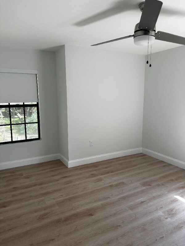 Photo - 2691 Albatross Rd N