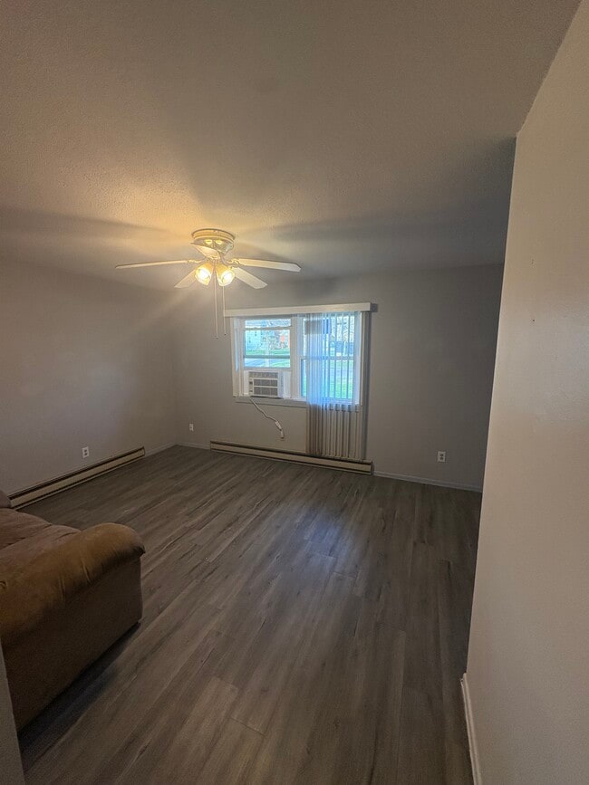 Livingroom - 105 NE 5th Ave Unit 109 NE 5th Ave