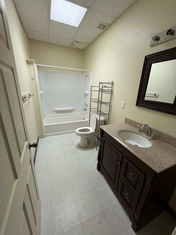 Photo - 100 E Broadway St Unit Loft 2