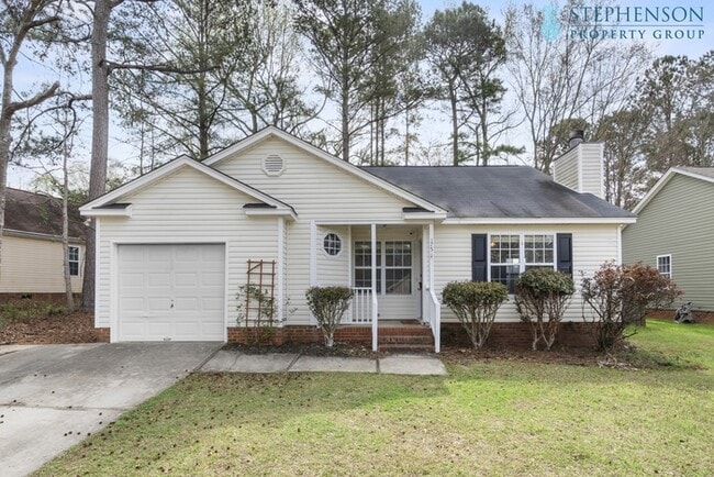 Building Photo - Chapin home