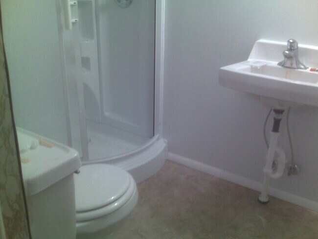 Photo - 387-389 Gilmore Street Unidad 389