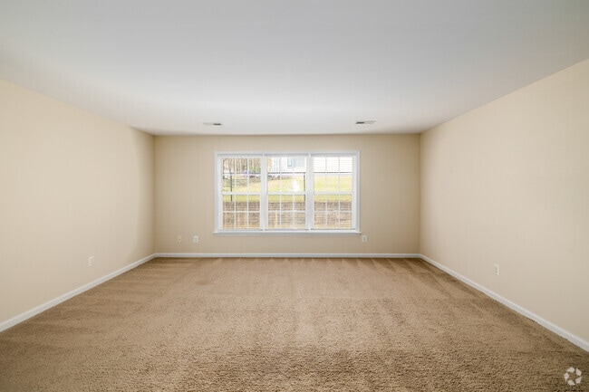 3BR, 2BA - 1,244SF - Living Room