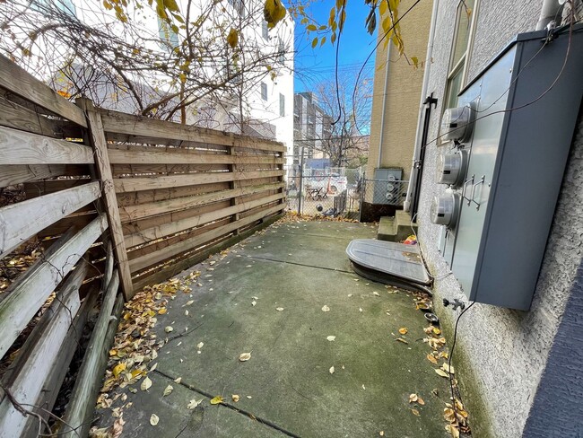 Photo - 1411 W Thompson St Unidad 1