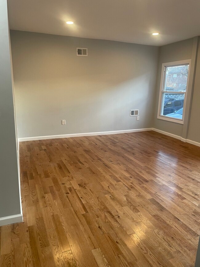 Photo - 422 Cherry St