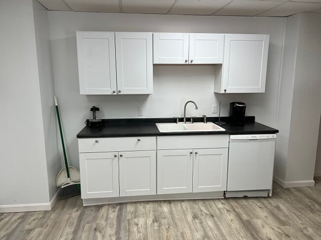 Photo - 98 N Main Ave Unit B