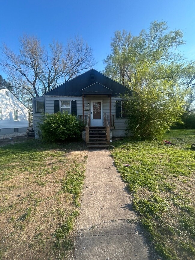 5538 Avon Pl