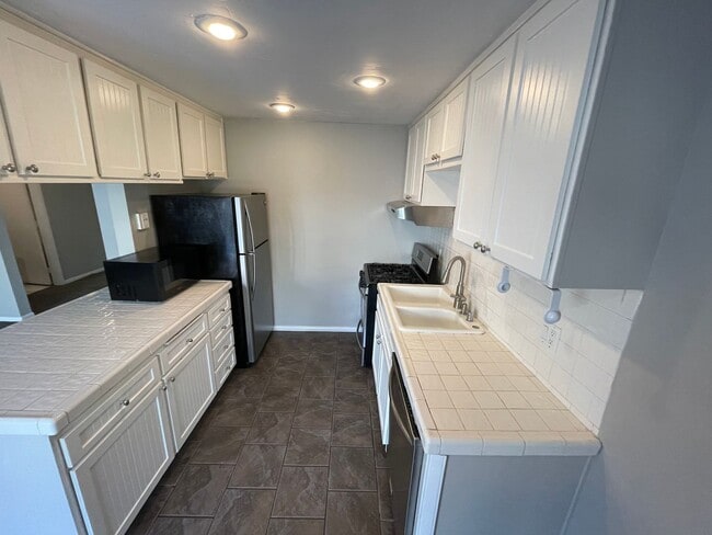 Photo - Bright 2bd/2bth in Quiet Del Mar Gated Community