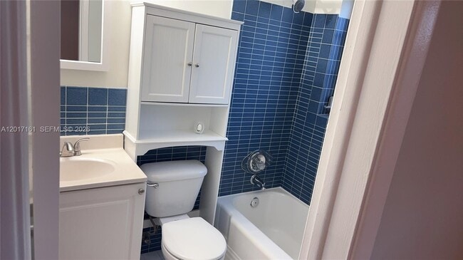 Photo - 3212 NE 7th Pl Unit 10