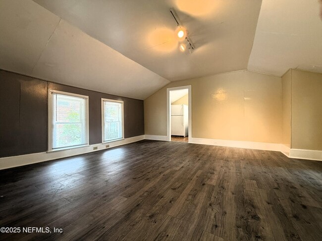 Photo - 2245 Myra St Unit 5