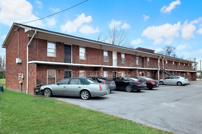 Building Photo - 160 W Blue Lick Rd Unit 2