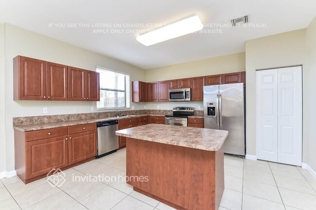 Photo - 615 SE 37th Pl