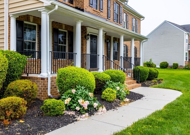 Photo - Huge house with vaulted ceilings and fenced in rear yard