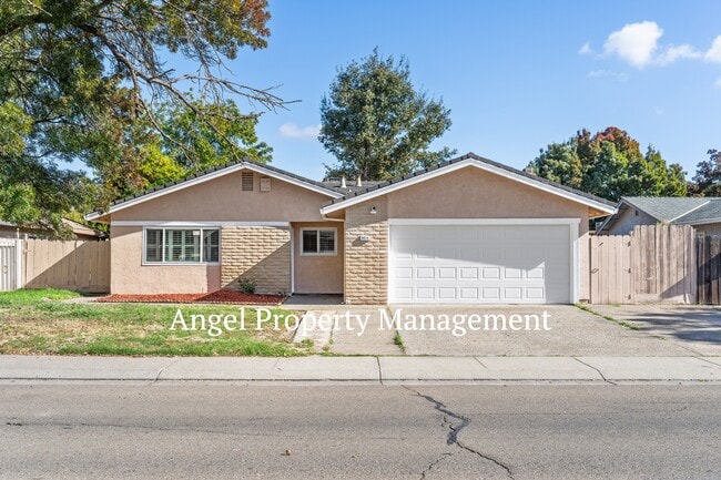 Building Photo - 8614 Tam O'Shanter Dr