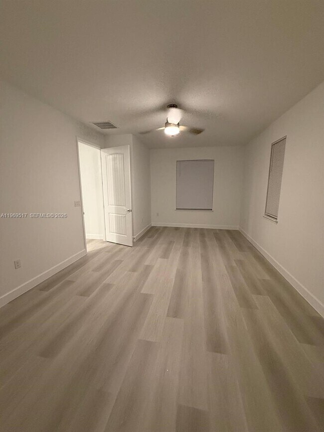 Photo - 1255 Wadsworth St SE