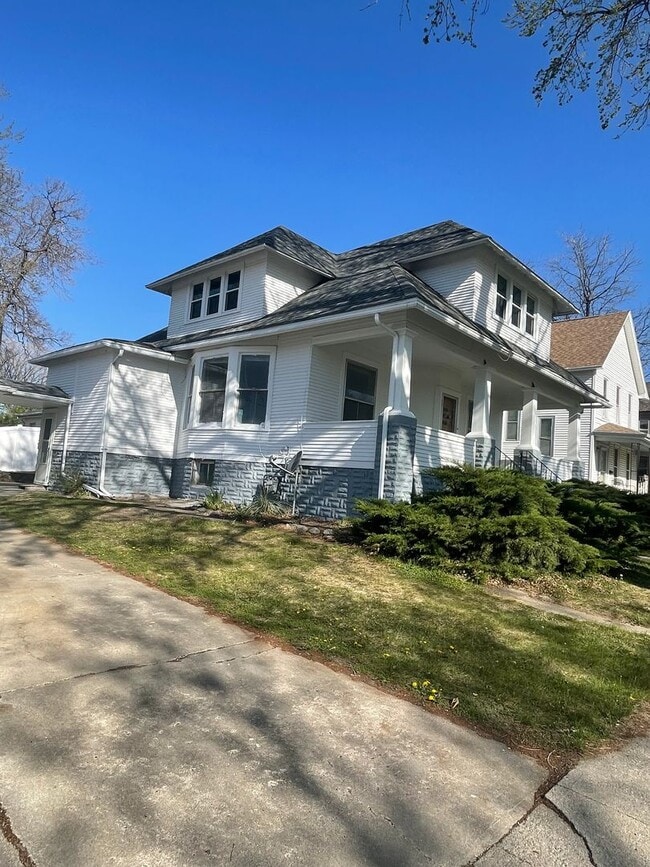 Photo - Just Renovated 3 bedroom, 1 bathroom house near Downtown Norfolk!