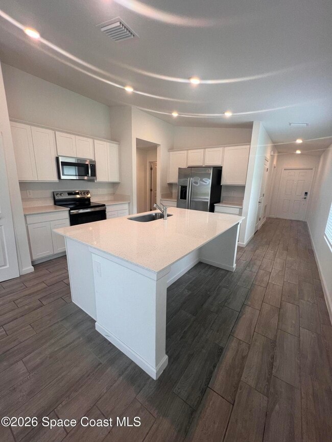 1668 Colebrook Cir SW