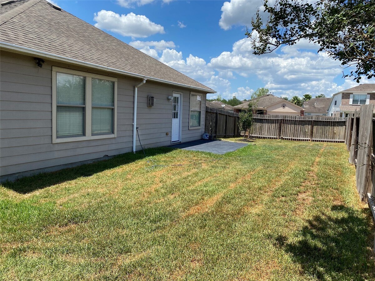 Photo - 4614 Pin Oak Creek Ln